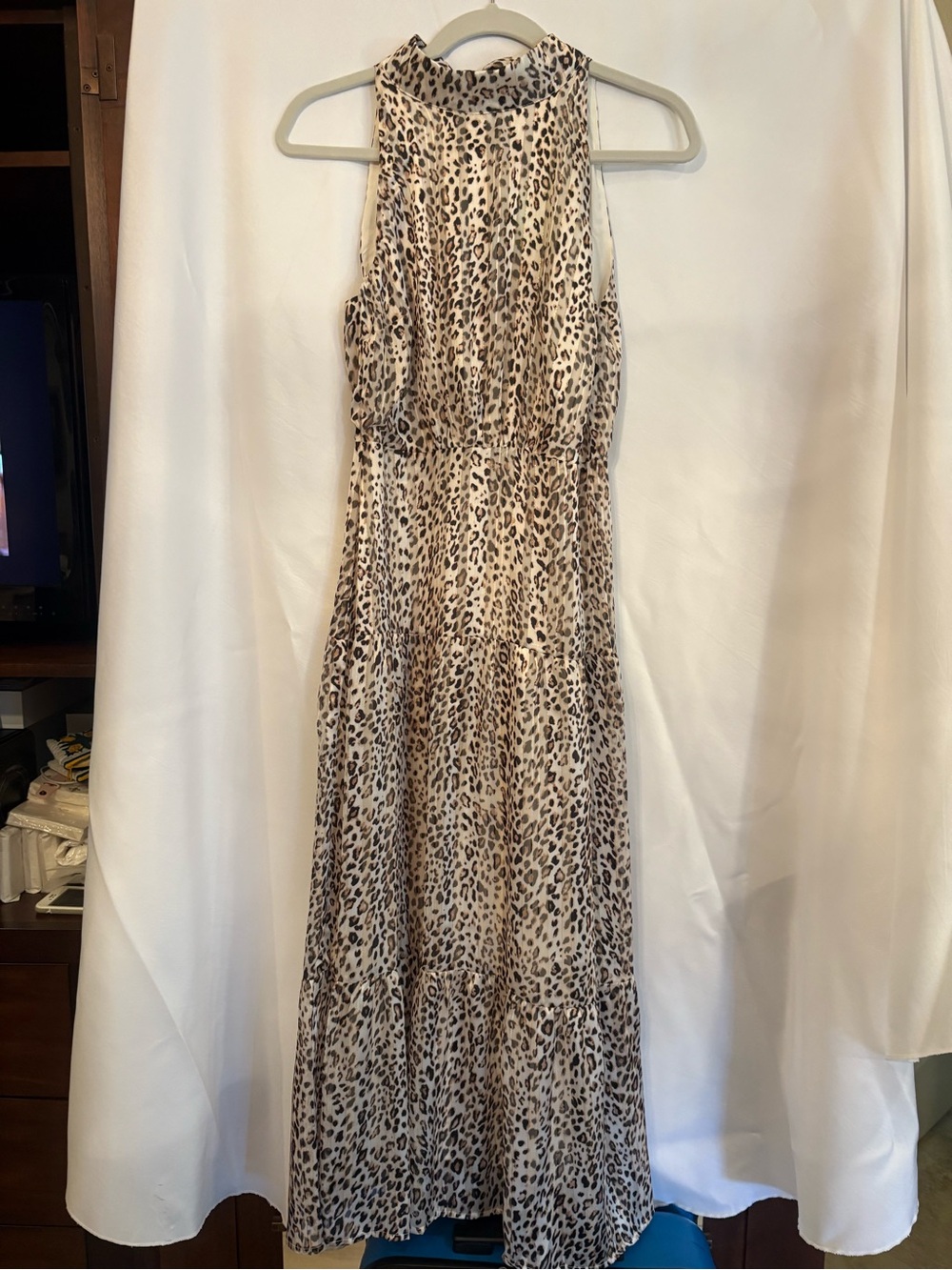 Sleeveless Leopard Print Maxi Dress in Neutral Beige
